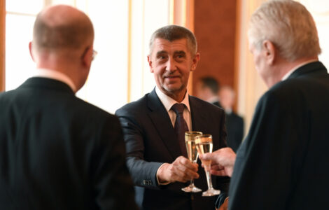 Bohuslav Sobotka, Andrej Babiš a Miloš Zeman. Na zdraví!