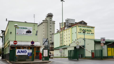 Areál společnosti Cerea z holdingu Agrofert, významného skladovatele zásob pro Správu státních hmotných rezerv