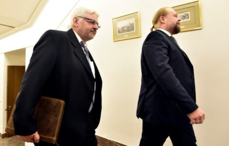 Vyšetřovatel případu Čapí hnízdo Pavel Nevtípil a dozorující státní zástupce Jaroslav Šaroch 