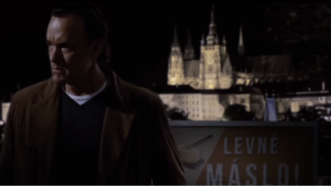 Robert Langdon v Praze před volbami