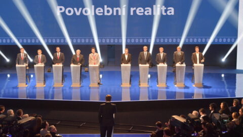 Superdebata předsedů a lídrů politických stran před volbami