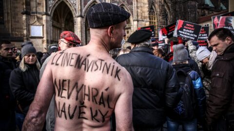 Nádvoří Pražského hradu po inauguraci.