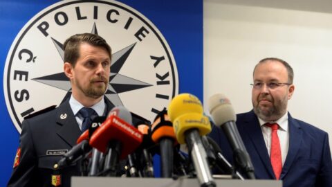 Ředitel Krajského ředitelství policie hl. m. Prahy Jan Ptáček a šéf Městského státního zastupitelství v Praze Martin Erazím 