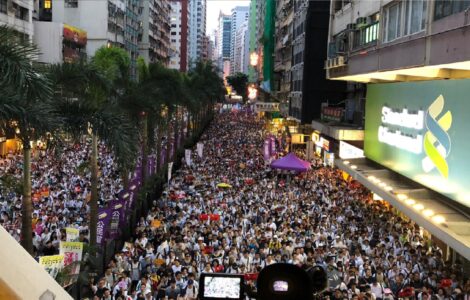 Masové demonstrace v Hongkongu