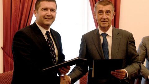 Předseda ČSSD Jan Hamáček a předseda hnutí ANO a premiér Andrej Babiš 