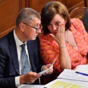 Andrej Babiš a Alena Schillerová (oba ANO)
