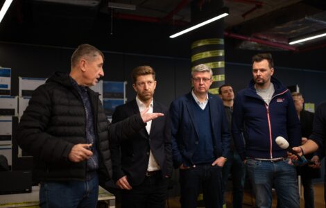 Babiš a iniciátor naprogramování dálniční známky zdarma Tomáš Vondráček