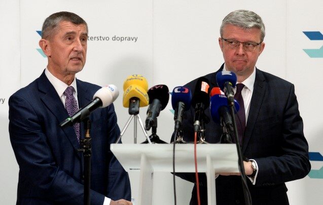 Premiér Andrej Babiš a ministr průmyslu a obchodu a současně ministr dopravy Karel Havlíček
