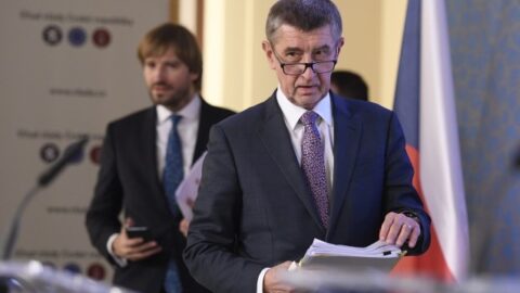 Premiér Andrej Babiš a ministr zdravotnictví Adam Vojtěch