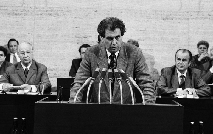 Miloš Zeman ve Federálním shromáždění v roce 1990