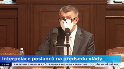 Premiér Andrej Babiš během čtvrtečních  interpelací 