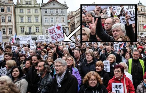 Bohuslav Sobotka demonstruje proti Babišovi, Zemanovi a Benešové. 