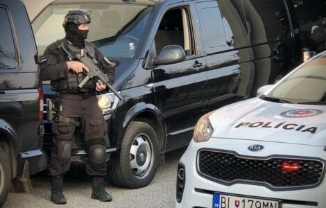 Slovenská policejní operace "Očistec"