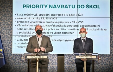 Ministr školství Robert Plaga a ministr zdravotnictví Jan Blatný (oba ANO)