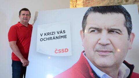 Bývalý ministr vnitra a někdejší předseda ČSSD (dnes SOCDEM) Jan Hamáček