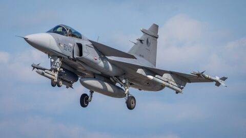 České bojové letouny JAS-39 Gripen se účastní ochrany vzdušného prostoru našich spojenců v Pobaltí