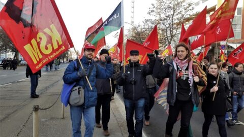 Komunistický svaz mládeže má za cíl uvádět mladé lidi do komunistického hnutí