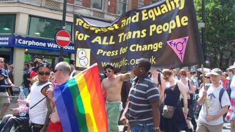 Pochod Pride London – mimo jiné i na podporu translidí (2010)