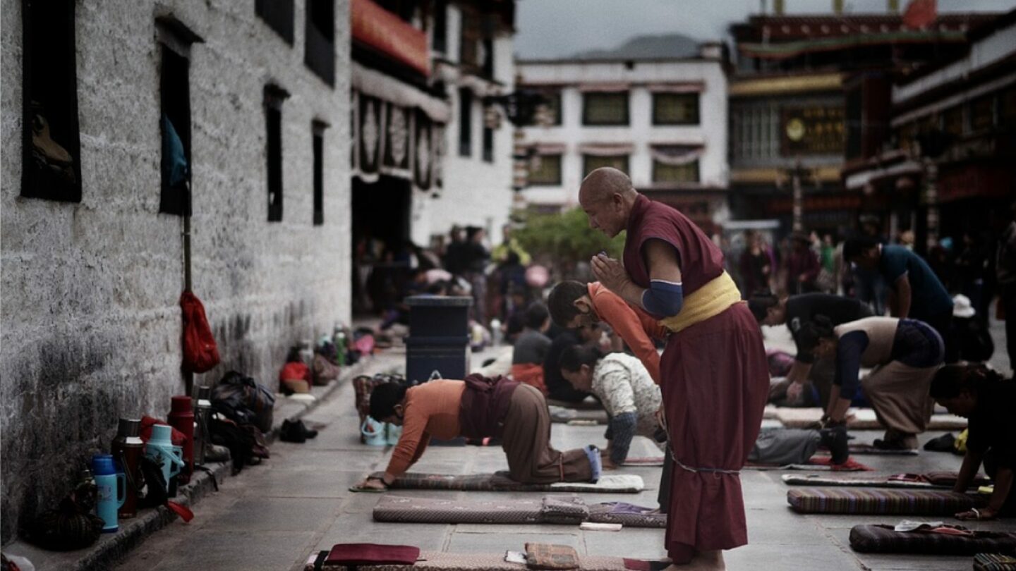 Džókhang, buddhistický chrám ve Lhase.