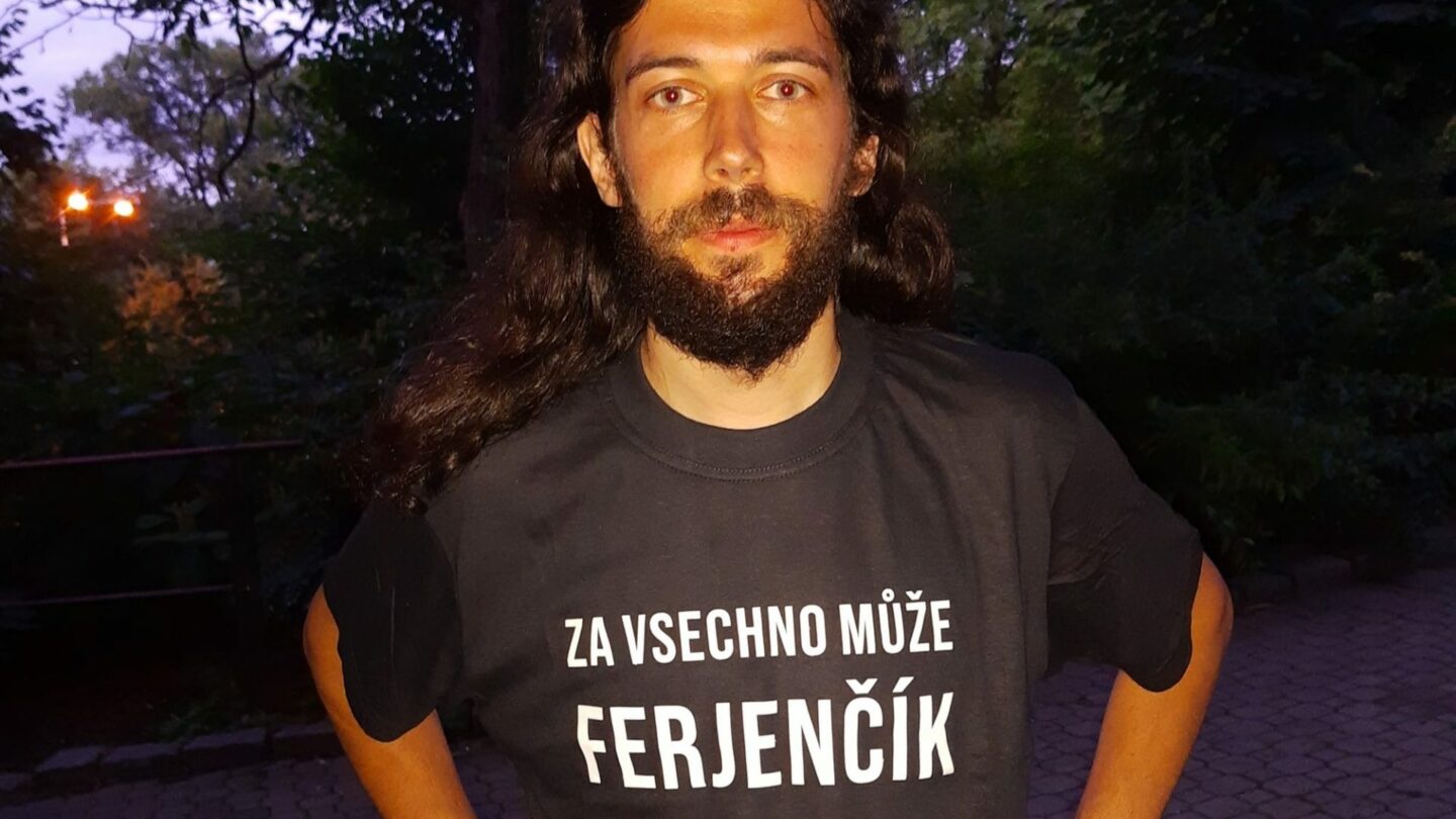 Poslanec Mikuláš Ferjenčík (Piráti)