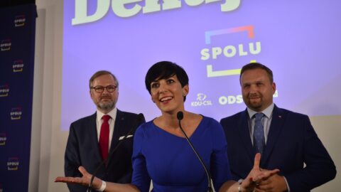 Lídři stran koalice SPOLU po vítězných parlamentních volbách v roce 2021.