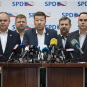 Poslanci opozičního hnutí SPD