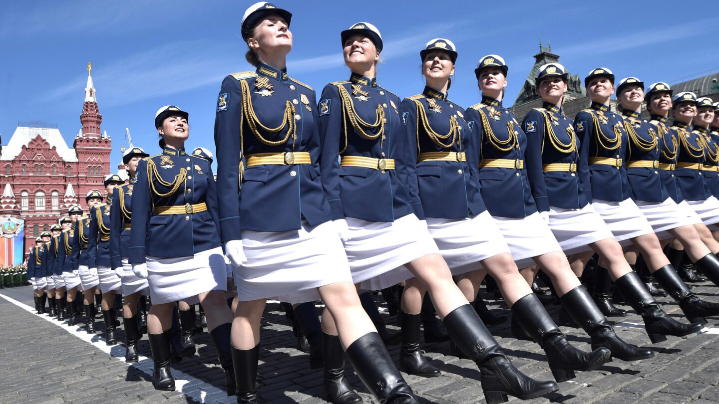 Vojenská přehlídka v Moskvě ke Dni vítězství, 2018.
