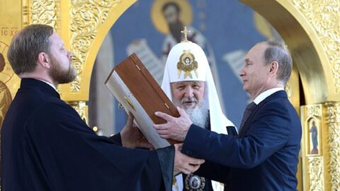 Patriarcha Kirill a Vladimir Putin v roce 2015