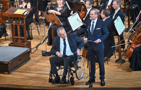 Premiér Petr Fiala (ODS) a prezident Miloš Zeman v pražském Rudolfinu