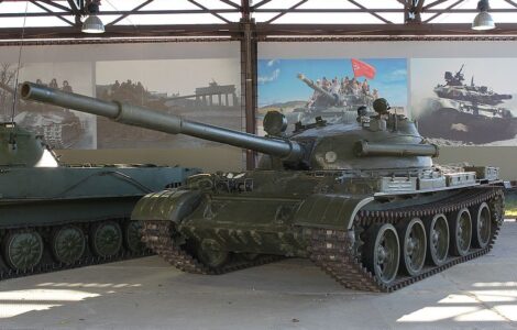 Tank T-62