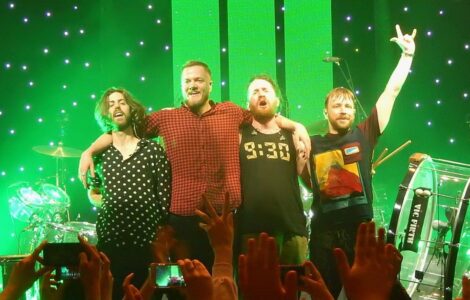 Imagine Dragons na koncertě v Londýně v roce 2017