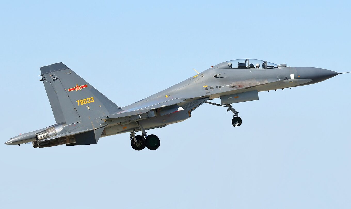 Víceúčelový bojový letoun Suchoj Su-30 v čínských službách