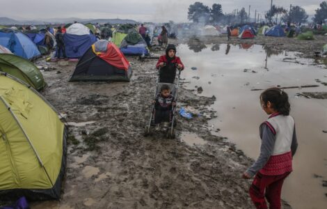 Životní podmínky v provizorním uprchlickém táboře Idomeni jsou otřesné.