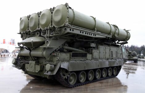 Protiletadlové rakety S-300 na pásovém podvozku