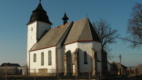 Kostel Nanebevzetí Panny Marie v Číhošti