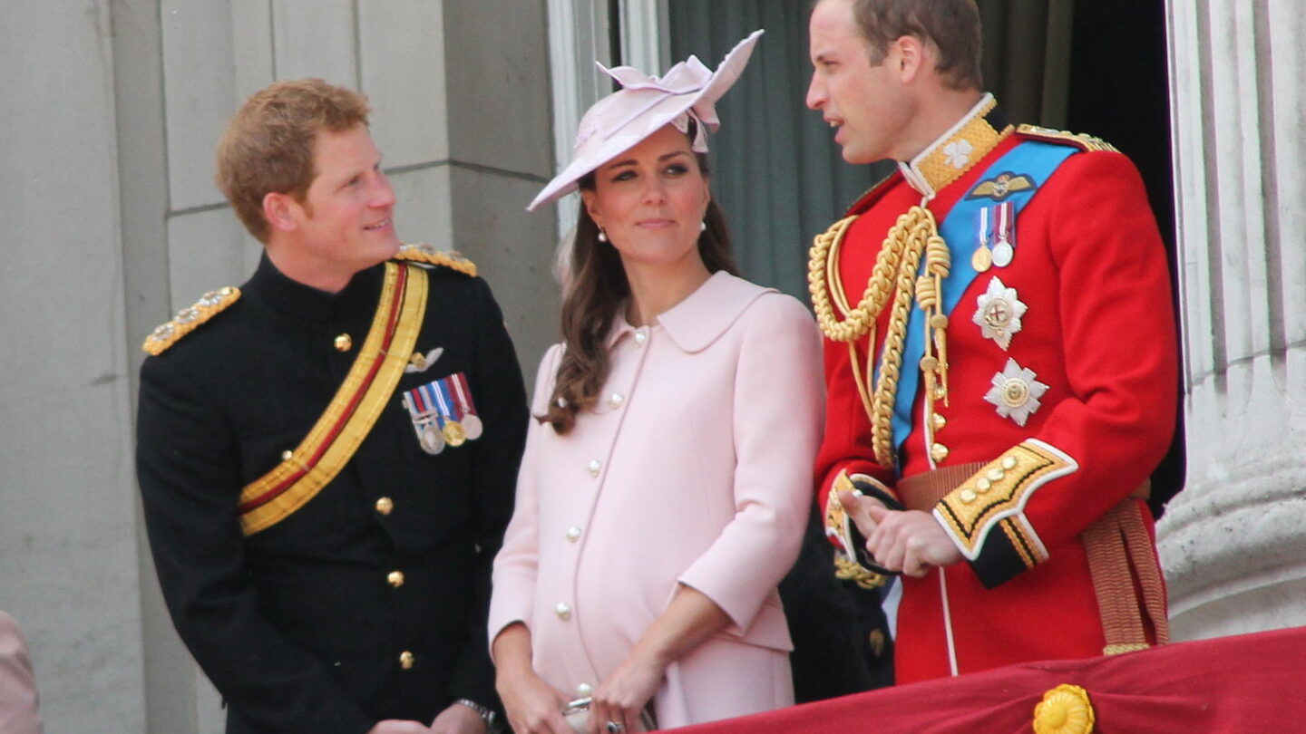 Harry, Kate a William v době, kdy ještě královská rodina neřešila interní problémy.