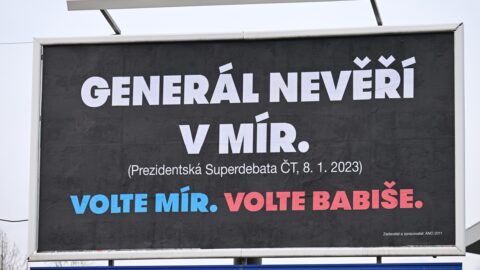 Billboard Andreje Babiše před druhým kolem prezidentských voleb (2023).