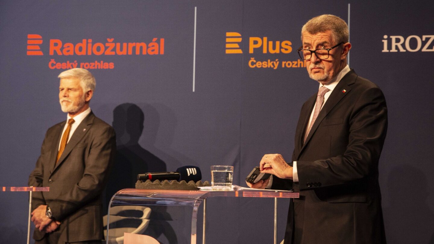 Petr Pavel a Andrej Babiš v prezidentské debatě Českého rozhlasu.