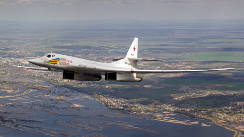 Tupolev Tu-160 nad Ruskem v roce 2014