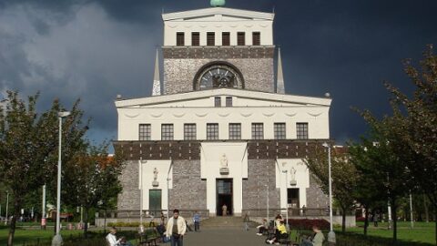 Kostel Nejsvětějšího Srdce Páně na pražských Vinohradech