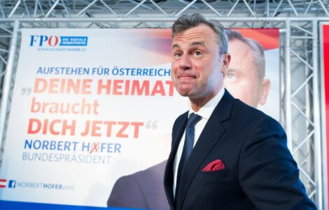 Rakouský prezidentský kandidát Norbert Hofer z pravicově populistické Svobodné strany Rakouska (FPÖ). 