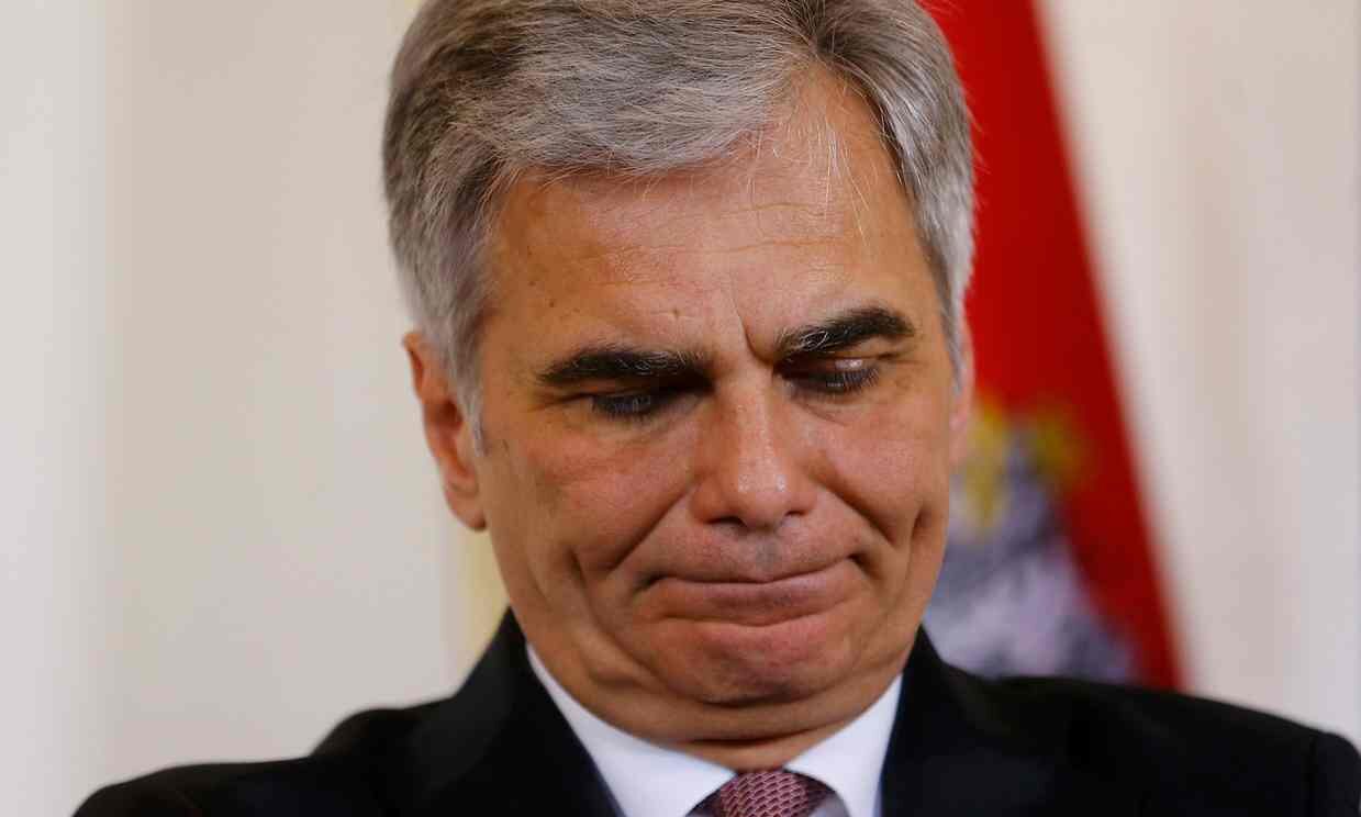 Werner Faymann končí v čele vlády i Sociálně demokratické strany Rakouska