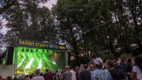 Festival Krásný ztráty Live se letos víc než jindy zaměřuje na unikátní zážitky nezvyklých spoluprací i unikátní koncerty