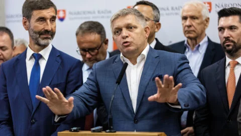 Slovenský premiér Robert Fico na tiskové konferenci své strany Směr.