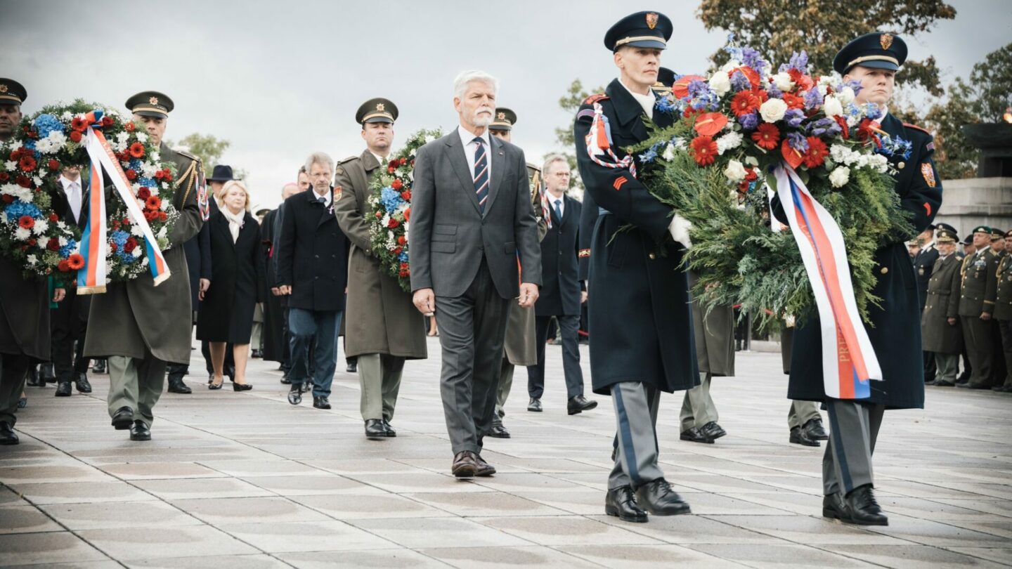 Prezident Petr Pavel při výročí 105 let od vzniku Československa u Národního památníku v Praze na Vítkově