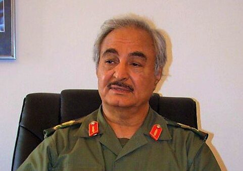 Chalifa Haftar jednal s Putinem o možnostech, jak zřídit ruskou vojenskou základnu v Libyi.