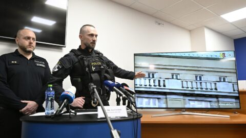 Tisková konference Policie ČR k vyhodnocení postupu při útoku střelce na Filozofické fakultě Univerzity Karlovy.