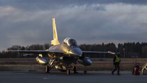 Letoun F-16