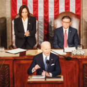 Joe Biden, 7. března 2024: „Historie se dívá. Pokud Spojené státy nyní ustoupí, ohrozí tím Ukrajinu. Evropa je v ohrožení. Svobodný svět je v ohrožení, což dodává odvahu těm, kteří nám chtějí ublížit.“
