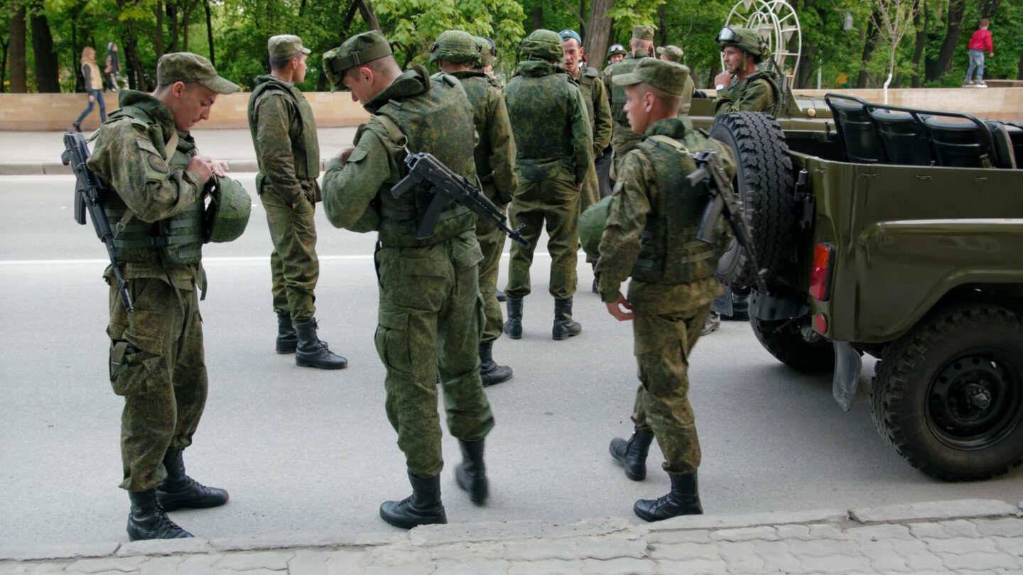Ruští vojáci dostávají na Ukrajině otrávené sladkosti. Ilustrační foto